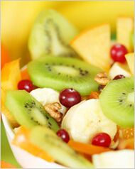 buah jeung salad Berry dina diet pikeun teu puguh