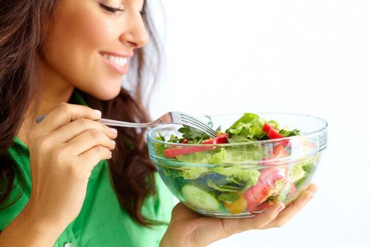 dahar salad sayur pikeun leungitna beurat