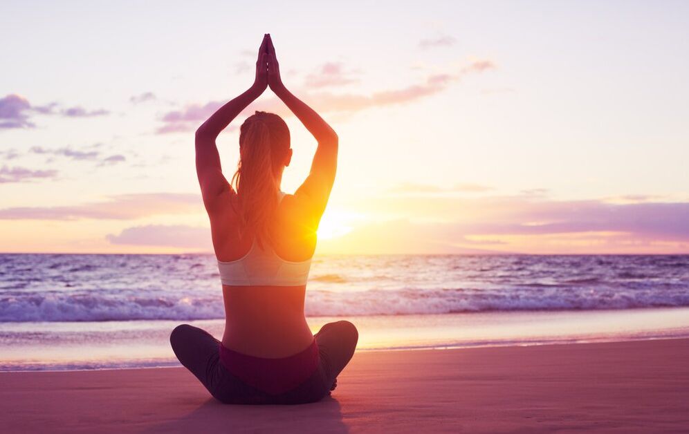 latihan kalawan elemen yoga pikeun leungitna beurat